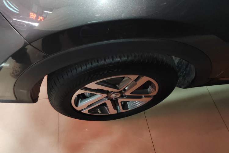 Used CHANGAN CS55PLUS 2021 Blue Whale Edition 1.5T Manual Luxury Model Left Front Wheel Hub