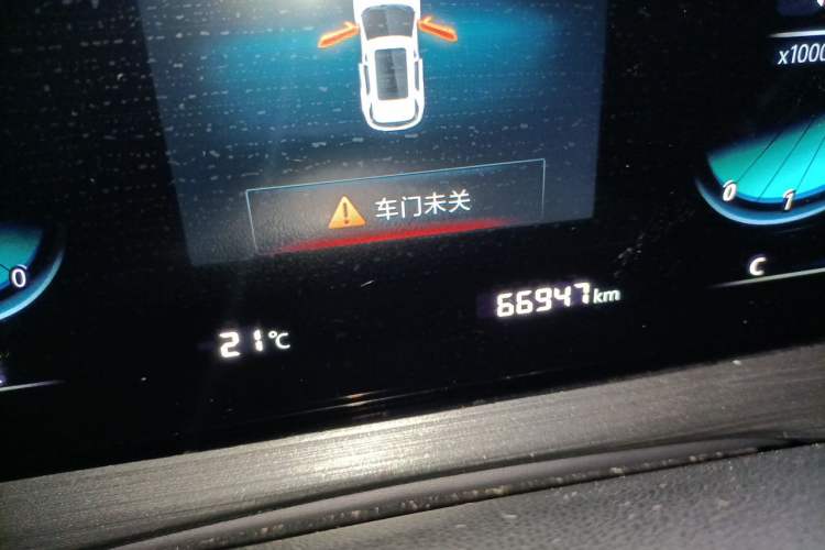 Used CHANGAN CS55PLUS 2021 Blue Whale Edition 1.5T DCT Luxury Model Odometer Close Up