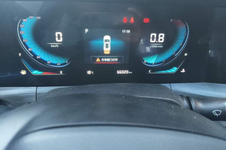Used CHANGAN CS55PLUS 2021 Blue Whale Edition 1.5T DCT Prestige Model Odometer Close Up