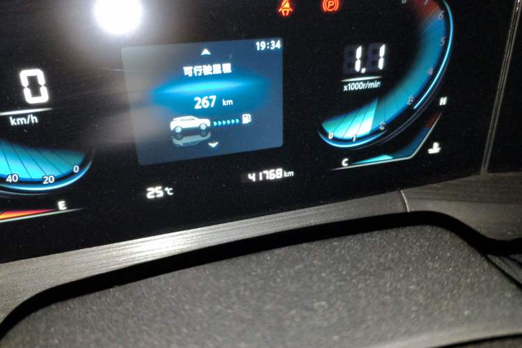 Used CHANGAN CS55PLUS 2021 Blue Whale Edition 1.5T Manual Luxury Model Odometer Close Up