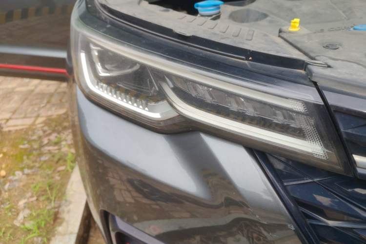 Used CHANGAN CS55PLUS 2021 Blue Whale Edition 1.5T DCT Prestige Model Right Front Headlight