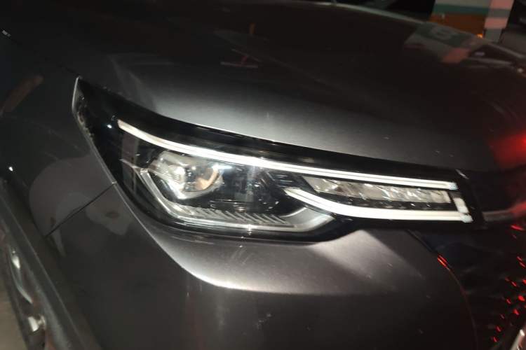 Used CHANGAN CS55PLUS 2021 Blue Whale Edition 1.5T DCT Prestige Model Right Front Headlight