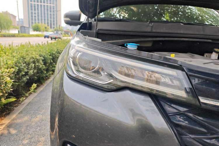 Used CHANGAN CS55PLUS 2021 Blue Whale Edition 1.5T Manual Luxury Model Right Front Headlight