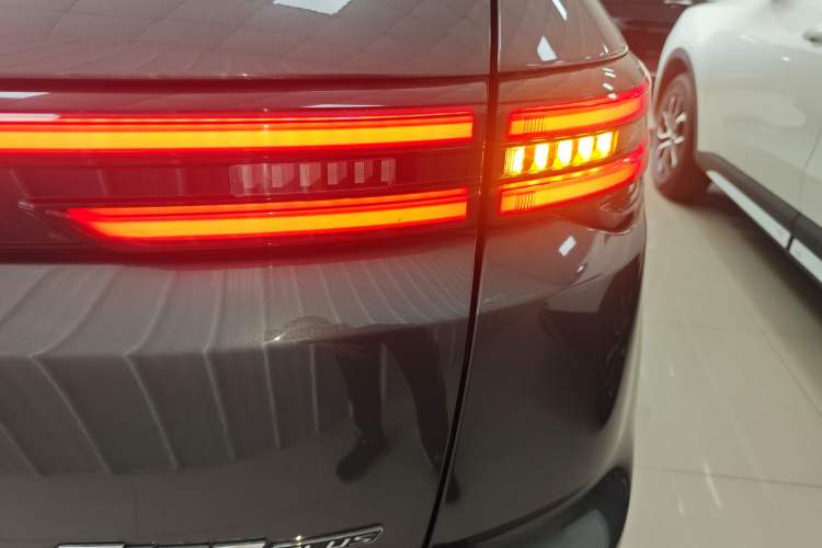 Used CHANGAN CS55PLUS 2021 Blue Whale Edition 1.5T DCT Luxury Model Right Rear Taillight