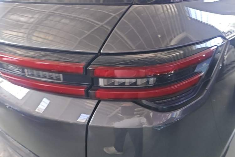 Used CHANGAN CS55PLUS 2021 Blue Whale Edition 1.5T Manual Luxury Model Right Rear Taillight
