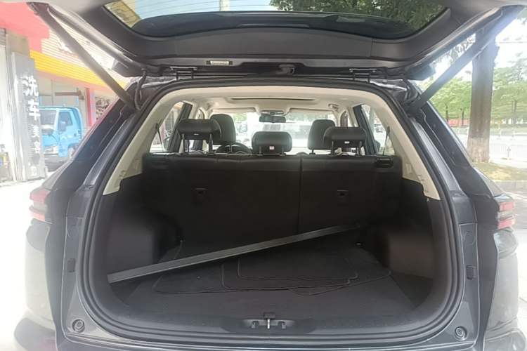 Used CHANGAN CS55PLUS 2021 Blue Whale Edition 1.5T DCT Prestige Model Trunk