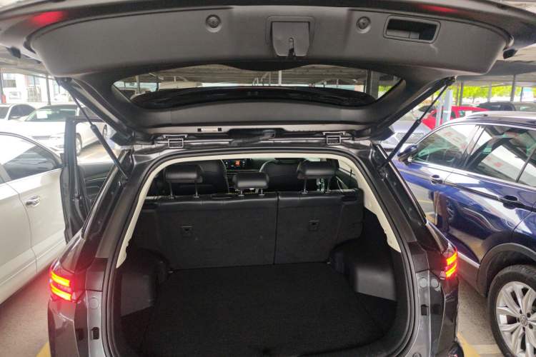 Used CHANGAN CS55PLUS 2021 Blue Whale Edition 1.5T DCT Luxury Model Trunk
