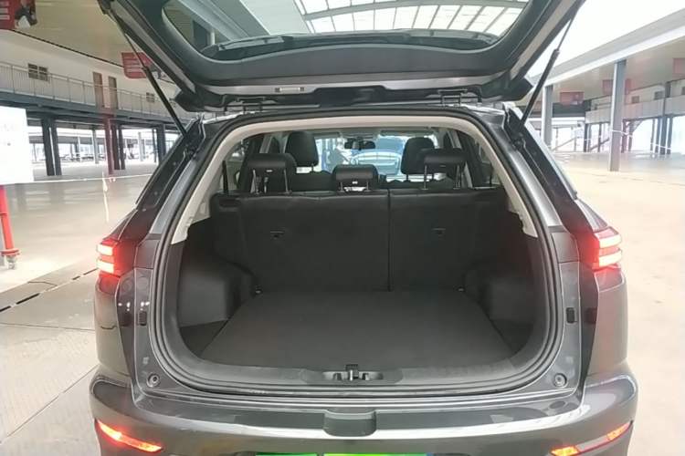 Used CHANGAN CS55PLUS 2021 Blue Whale Edition 1.5T DCT Prestige Model Trunk