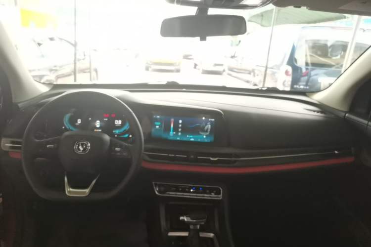 Used CHANGAN CS55PLUS 2021 Blue Whale Edition 1.5T DCT Luxury Model Center Console