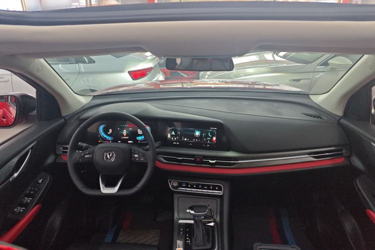 Used CHANGAN CS55PLUS 2021 Blue Whale Edition 1.5T DCT Prestige Model Center Console