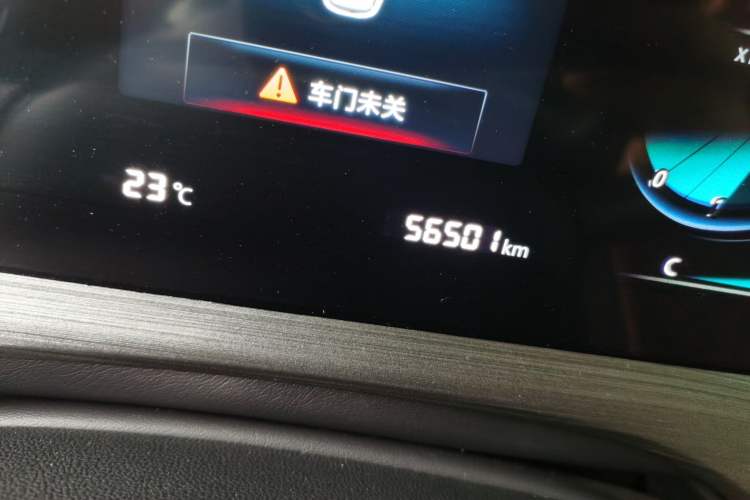 Used CHANGAN CS55PLUS 2021 Blue Whale Edition 1.5T DCT Prestige Model Odometer Close Up