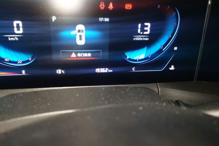 Used CHANGAN CS55PLUS 2021 Blue Whale Edition 1.5T DCT Prestige Model Odometer Close Up
