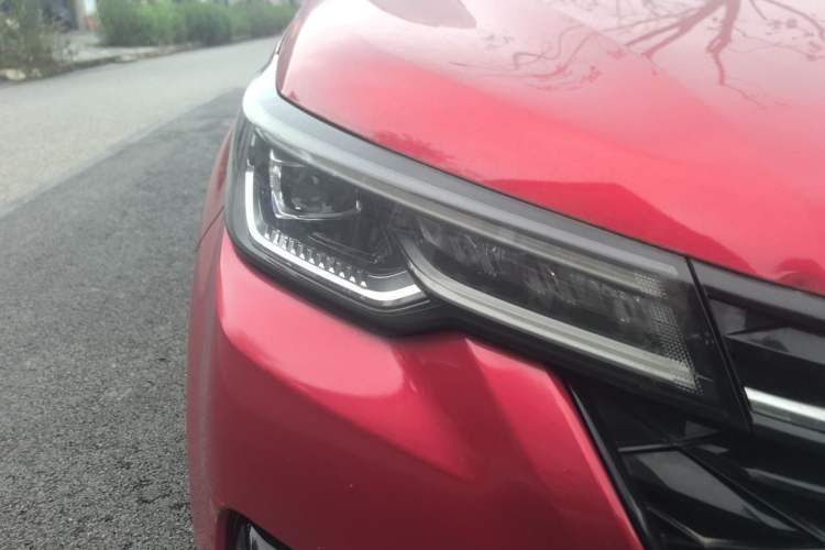 Used CHANGAN CS55PLUS 2021 Blue Whale Edition 1.5T DCT Prestige Model Right Front Headlight