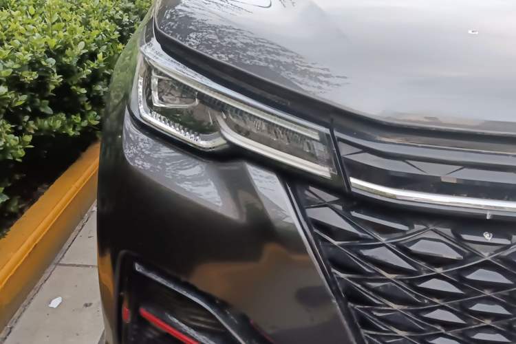 Used CHANGAN CS55PLUS 2021 Blue Whale Edition 1.5T DCT Luxury Model Right Front Headlight