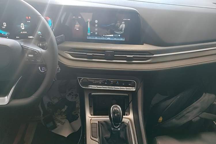 Used CHANGAN CS55PLUS 2021 Blue Whale Edition 1.5T Manual Luxury Model Audio And AC Panel