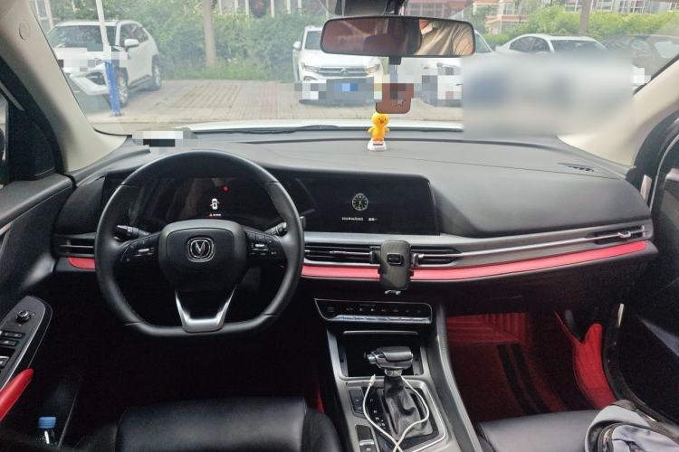 Used CHANGAN CS55PLUS 2021 Blue Whale Edition 1.5T DCT Prestige Model Center Console