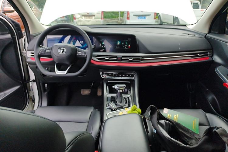 Used CHANGAN CS55PLUS 2021 Blue Whale Edition 1.5T DCT Luxury Model Center Console