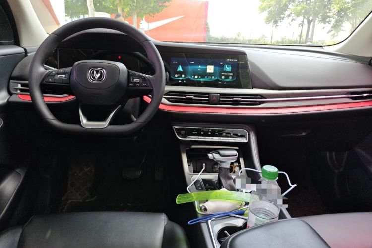 Used CHANGAN CS55PLUS 2021 Blue Whale Edition 1.5T DCT Prestige Model Center Console