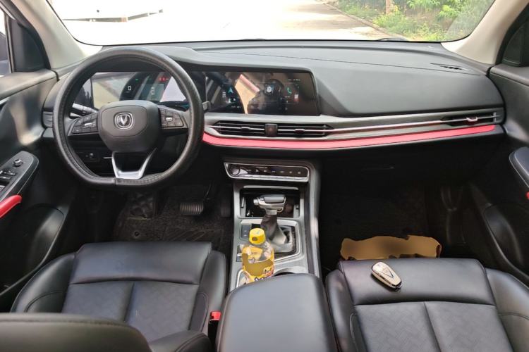 Used CHANGAN CS55PLUS 2021 Blue Whale Edition 1.5T DCT Prestige Model Center Console