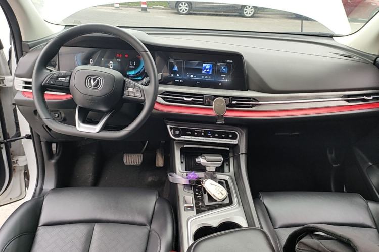 Used CHANGAN CS55PLUS 2021 Blue Whale Edition 1.5T DCT Luxury Model Center Console