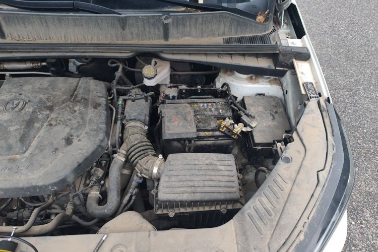 Used CHANGAN CS55PLUS 2021 Blue Whale Edition 1.5T Manual Luxury Model Engine Bay Left