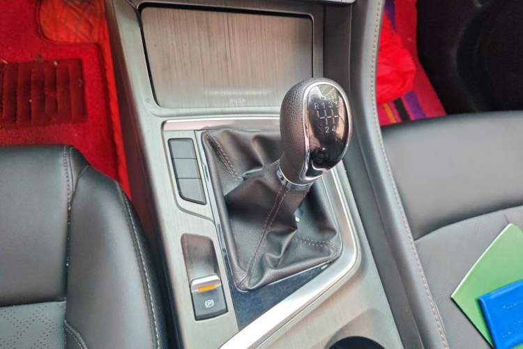 Used CHANGAN CS55PLUS 2021 Blue Whale Edition 1.5T Manual Luxury Model Gear Lever