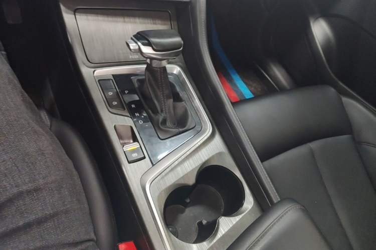 Used CHANGAN CS55PLUS 2021 Blue Whale Edition 1.5T DCT Prestige Model Gear Lever