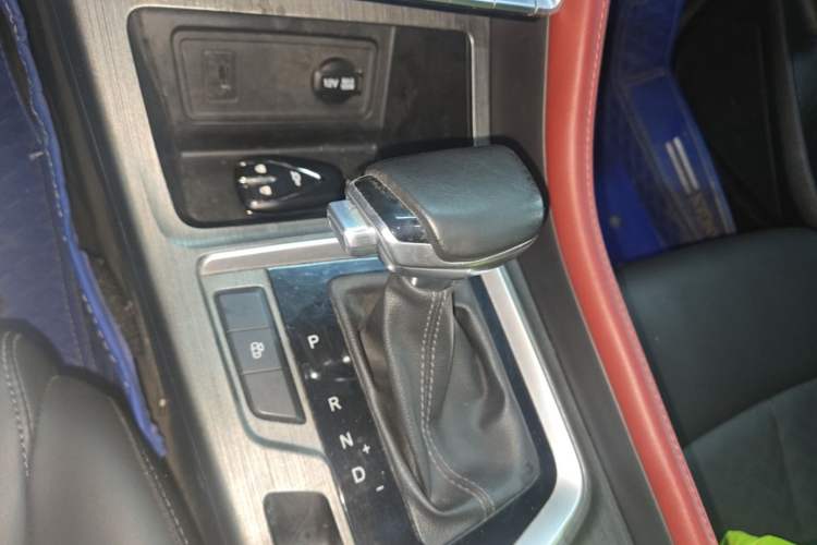 Used CHANGAN CS55PLUS 2021 Blue Whale Edition 1.5T DCT Luxury Model Gear Lever