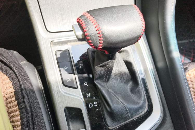 Used CHANGAN CS55PLUS 2021 Blue Whale Edition 1.5T DCT Prestige Model Gear Lever