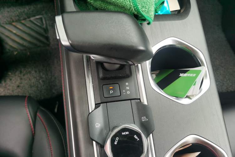 Used CHANGAN CS55PLUS 2021 Blue Whale Edition 1.5T DCT Prestige Model Gear Lever