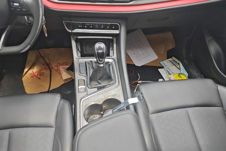 Used CHANGAN CS55PLUS 2021 Blue Whale Edition 1.5T Manual Luxury Model Gear Lever