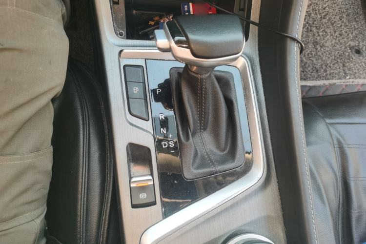 Used CHANGAN CS55PLUS 2021 Blue Whale Edition 1.5T DCT Luxury Model Gear Lever