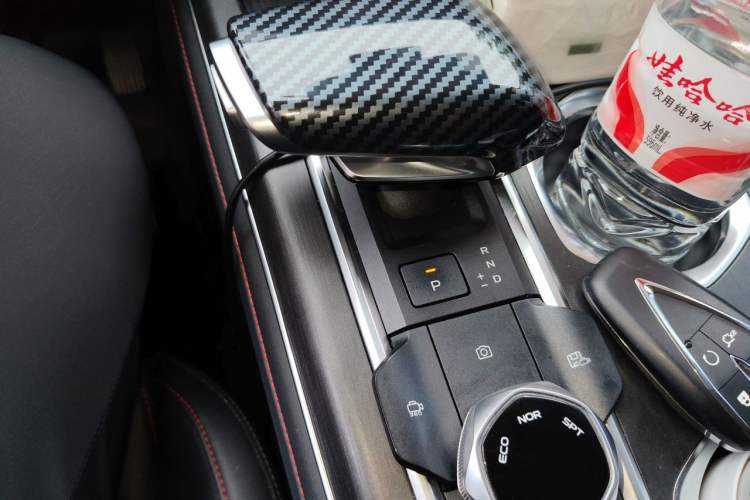 Used CHANGAN CS55PLUS 2021 Blue Whale Edition 1.5T DCT Prestige Model Gear Lever