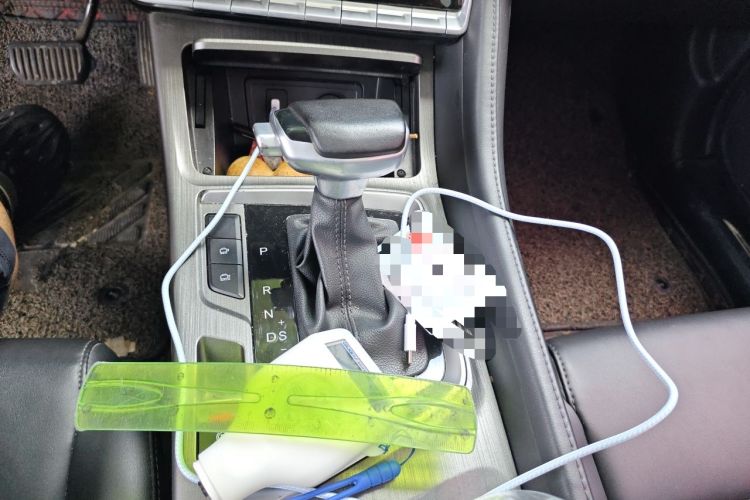 Used CHANGAN CS55PLUS 2021 Blue Whale Edition 1.5T DCT Prestige Model Gear Lever