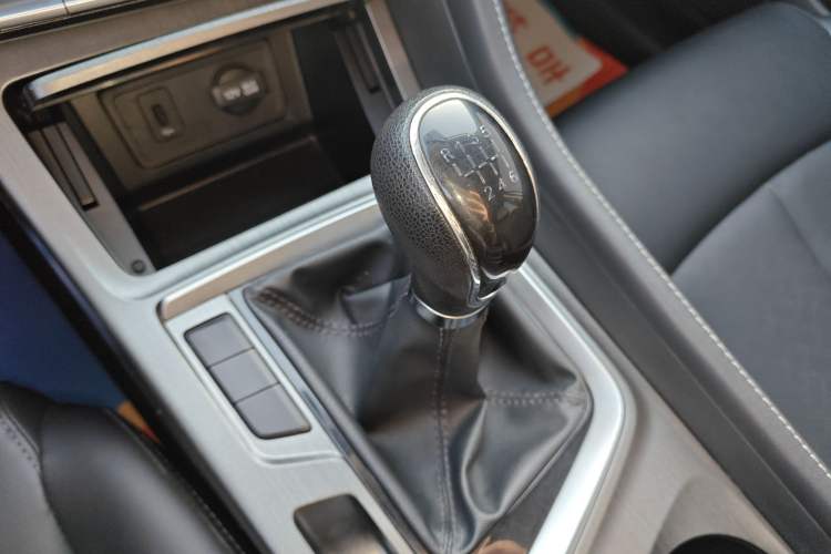 Used CHANGAN CS55PLUS 2021 Blue Whale Edition 1.5T Manual Luxury Model Gear Lever