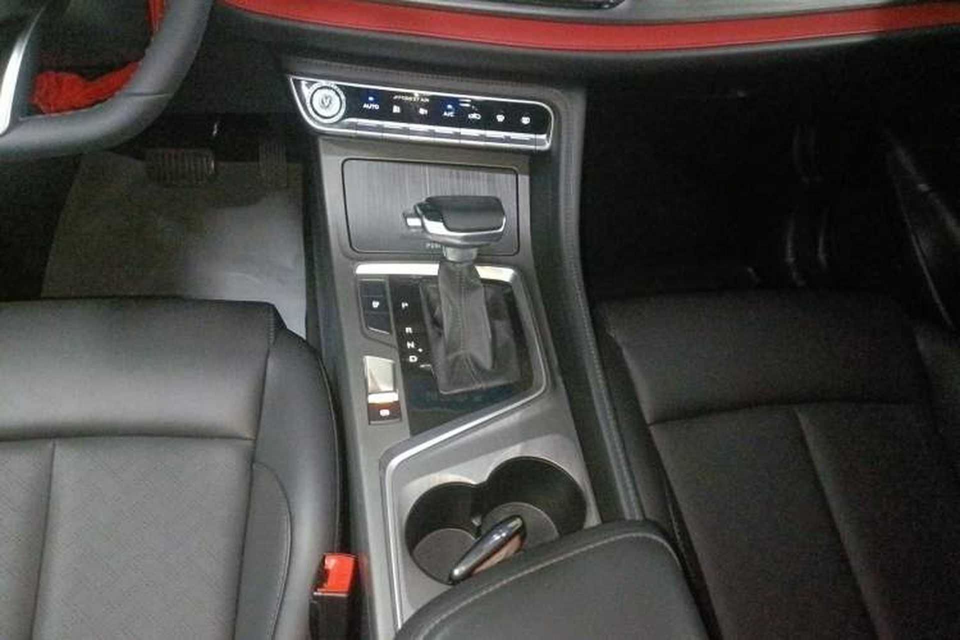 Used CHANGAN CS55PLUS 2021 Blue Whale Edition 1.5T DCT Luxury Model Gear Lever