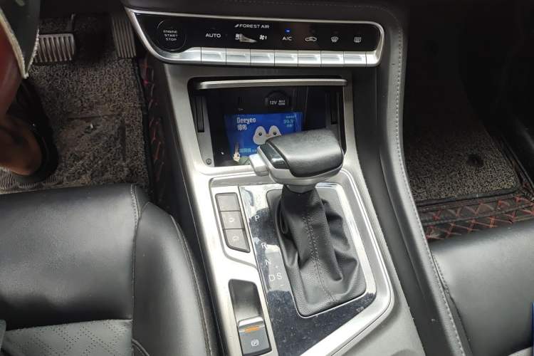 Used CHANGAN CS55PLUS 2021 Blue Whale Edition 1.5T DCT Prestige Model Gear Lever