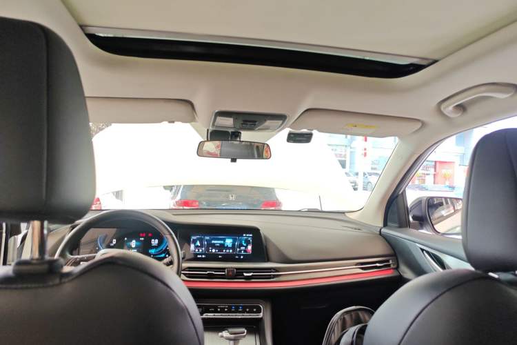 Used CHANGAN CS55PLUS 2021 Blue Whale Edition 1.5T DCT Prestige Model Headliner