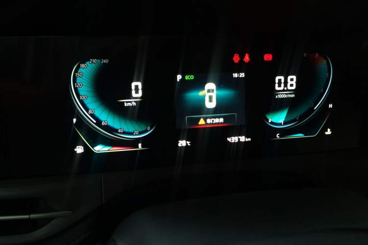 Used CHANGAN CS55PLUS 2021 Blue Whale Edition 1.5T DCT Luxury Model Instrument Cluster
