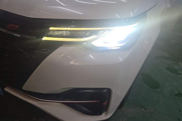 Used CHANGAN CS55PLUS 2021 Blue Whale Edition 1.5T DCT Luxury Model Left Front Headlight