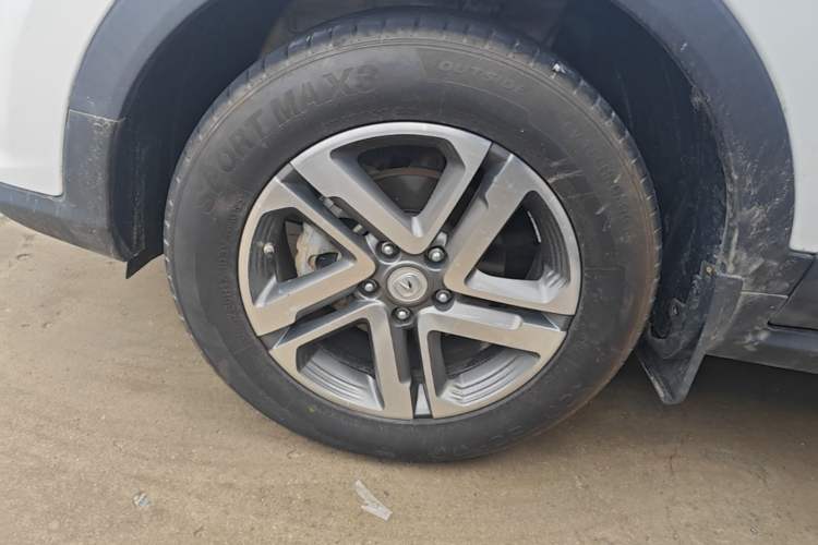Used CHANGAN CS55PLUS 2021 Blue Whale Edition 1.5T Manual Luxury Model Left Front Wheel Hub