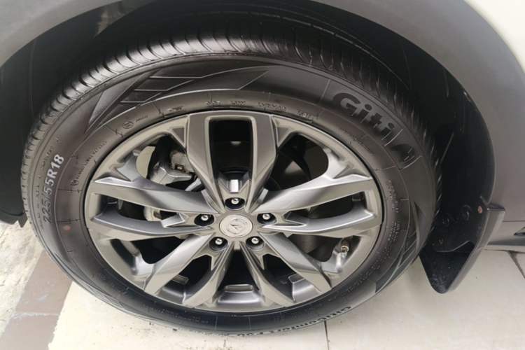 Used CHANGAN CS55PLUS 2021 Blue Whale Edition 1.5T DCT Prestige Model Left Front Wheel Hub