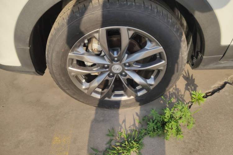 Used CHANGAN CS55PLUS 2021 Blue Whale Edition 1.5T DCT Prestige Model Left Front Wheel Hub