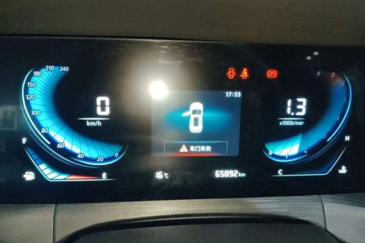 Used CHANGAN CS55PLUS 2021 Blue Whale Edition 1.5T DCT Prestige Model Odometer Close Up
