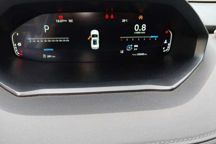 Used CHANGAN CS55PLUS 2021 Blue Whale Edition 1.5T DCT Prestige Model Odometer Close Up