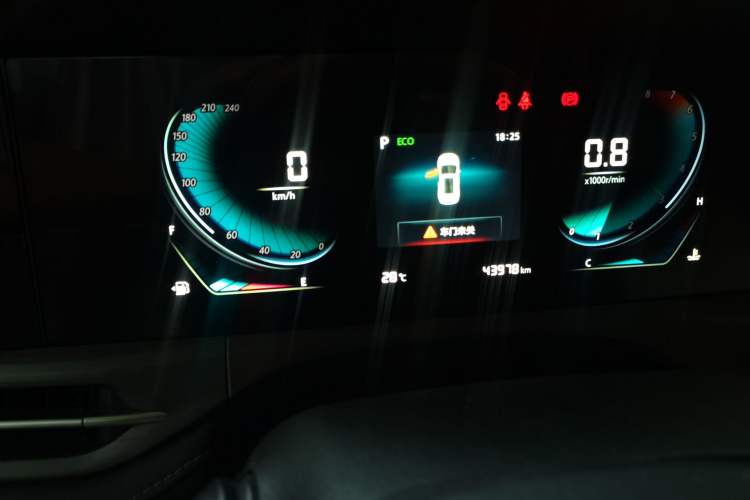 Used CHANGAN CS55PLUS 2021 Blue Whale Edition 1.5T DCT Luxury Model Odometer Close Up