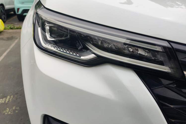 Used CHANGAN CS55PLUS 2021 Blue Whale Edition 1.5T DCT Luxury Model Right Front Headlight