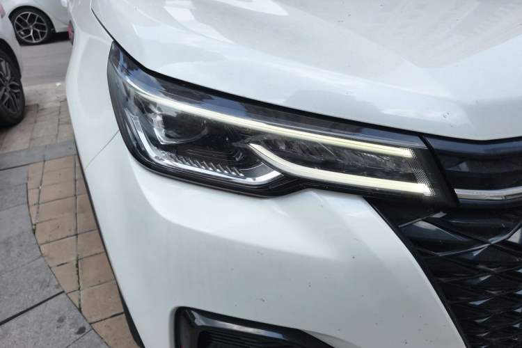 Used CHANGAN CS55PLUS 2021 Blue Whale Edition 1.5T DCT Prestige Model Right Front Headlight