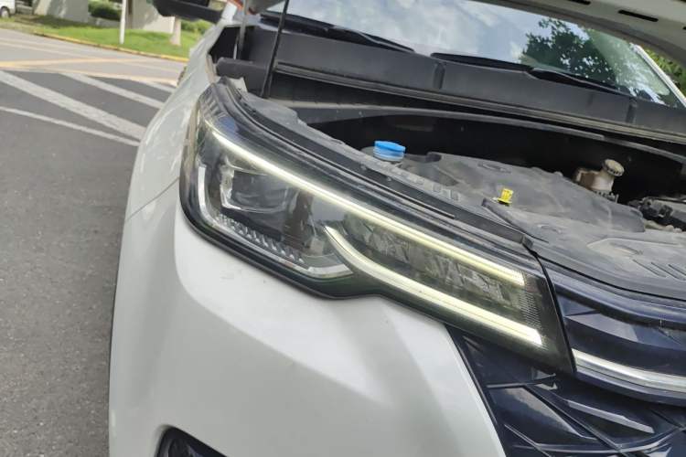 Used CHANGAN CS55PLUS 2021 Blue Whale Edition 1.5T DCT Prestige Model Right Front Headlight