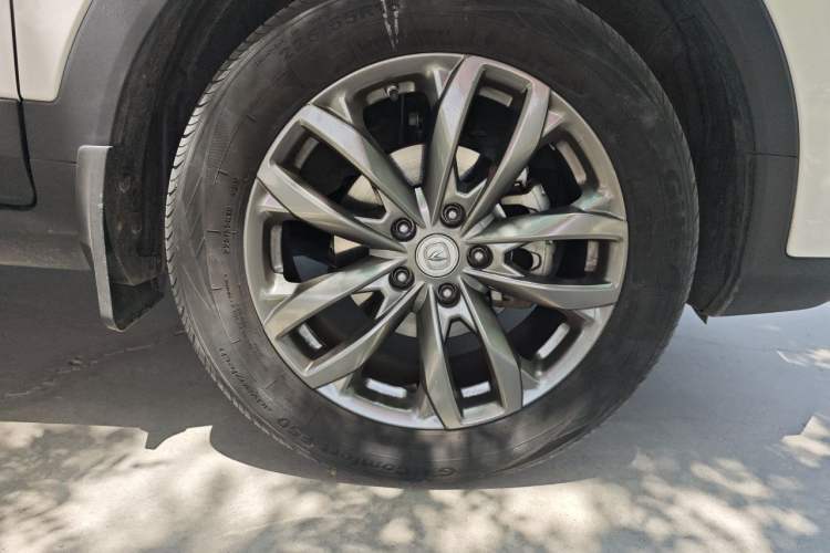 Used CHANGAN CS55PLUS 2021 Blue Whale Edition 1.5T DCT Prestige Model Right Front Wheel Hub